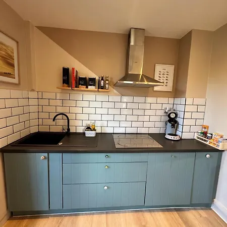 Charmante Maison Moderne Avec Jardin *